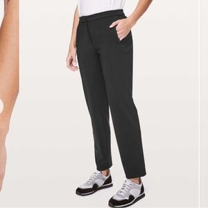 Lululemon On The Move Pant *Lightweight
Black
